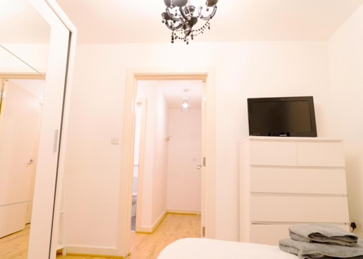 Апартаменти 1 Bed - Sleeps 2 - 7 Min Walk To Hackney Station Лондон Екстер'єр фото